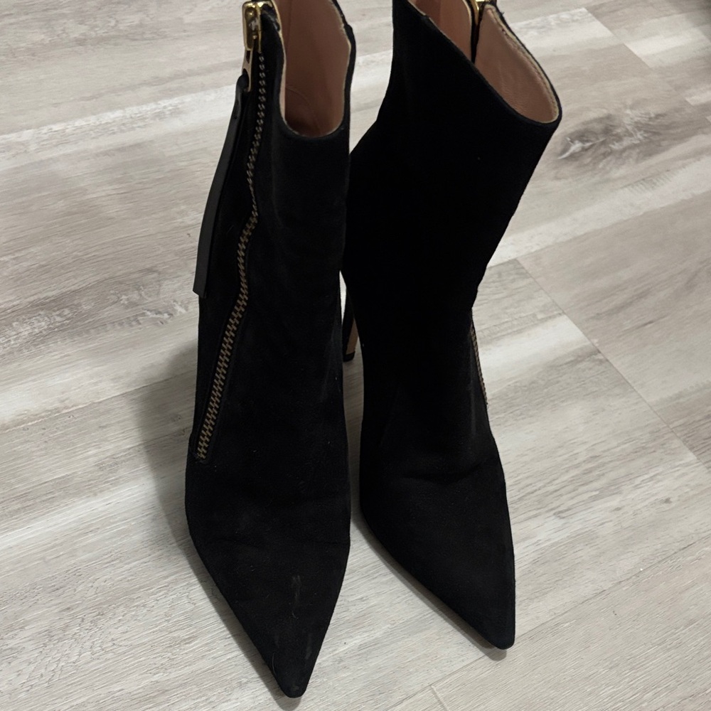 SCHUTZ Black Heeled Boots with Gold Zipper